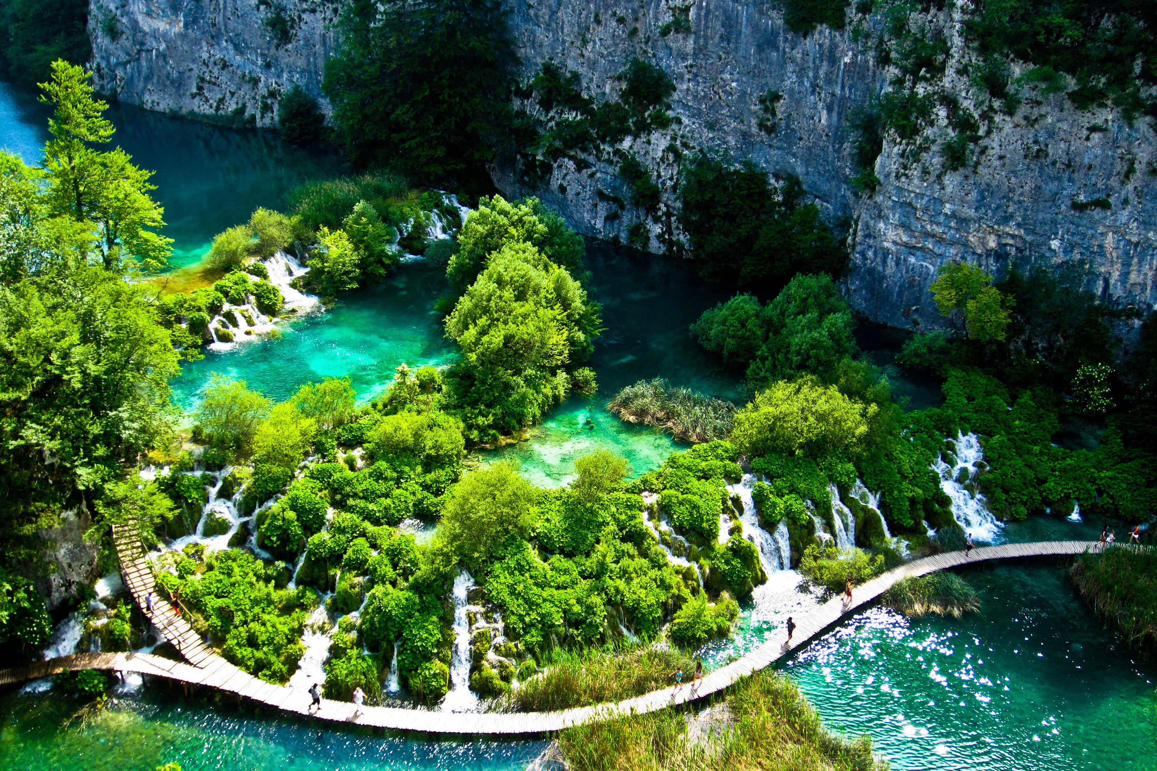 plitvice-lakes-national-park-walking