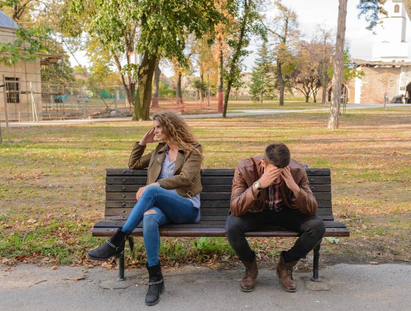 HAPPY RELATIONSHIP. A DISTANCE OF ECOLOGICAL COMMUNICATION. PART 1